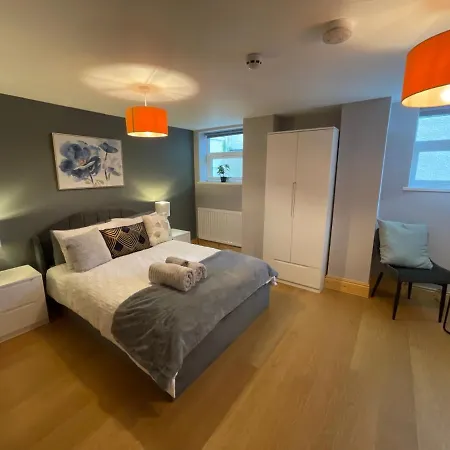 West Midlands-2 Double Bed Room Apartment Dudley Exterior photo