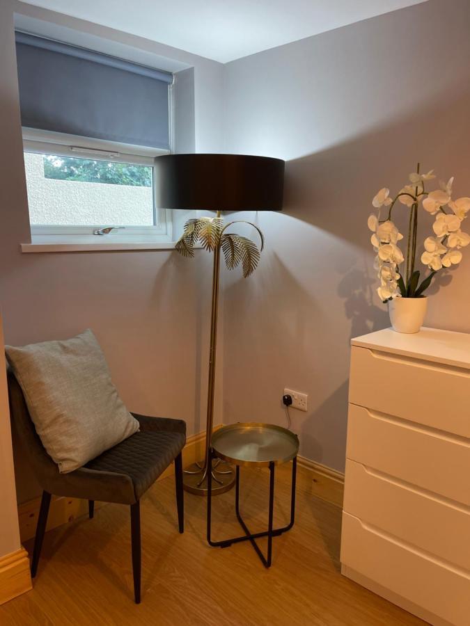 West Midlands-2 Double Bed Apartment *