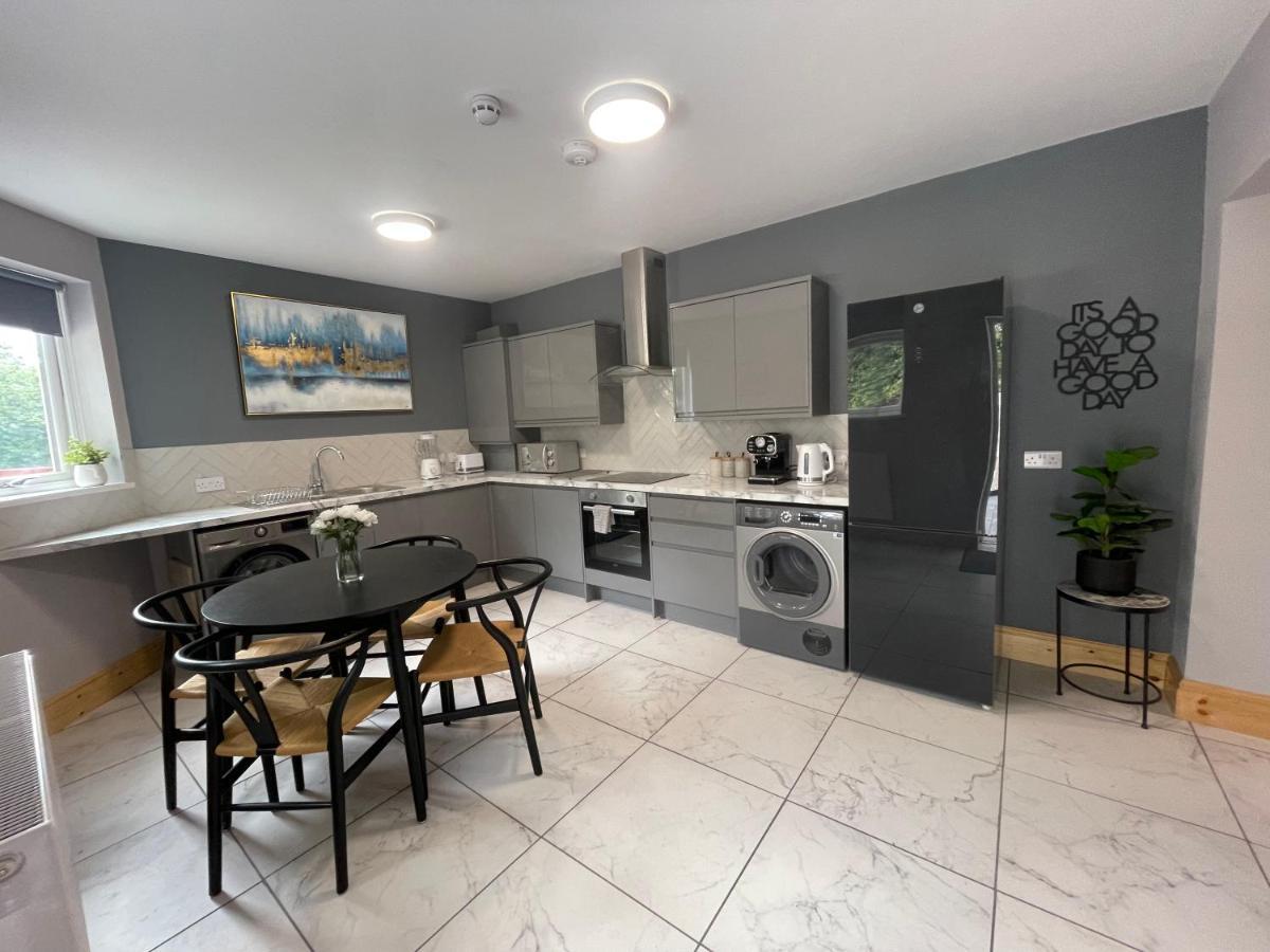 Apartment West Midlands-2 Double Bed *