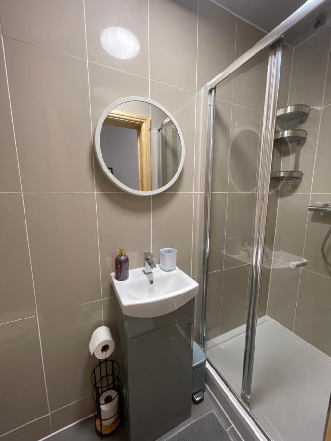West Midlands-2 Double Bed Dudley