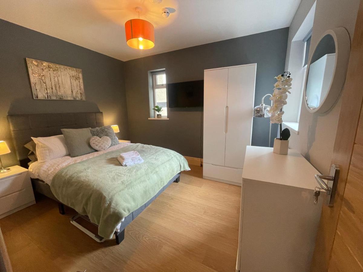 Apartment West Midlands-2 Double Bed
